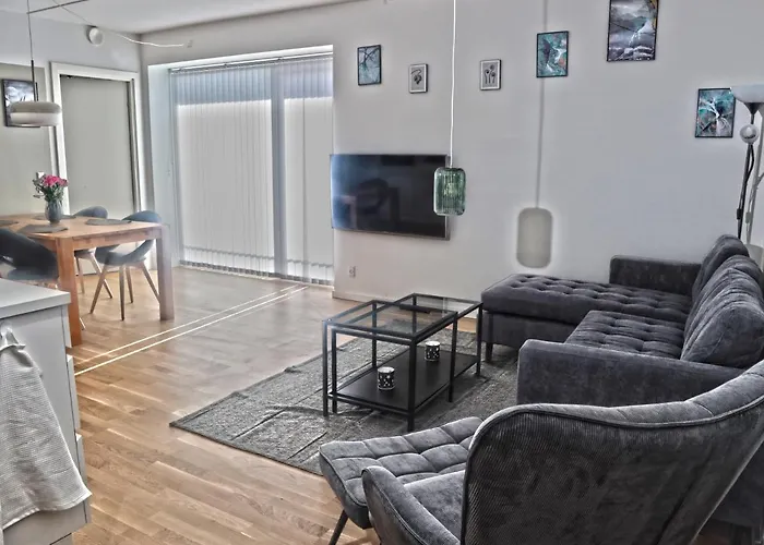 Royal Arena - Brand New Fully Furnished Apartment